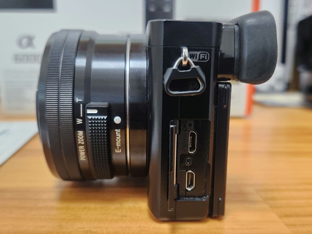 【動作良好】SONY ミラーレス一眼 α6000 パワーズームレンズキット 黒