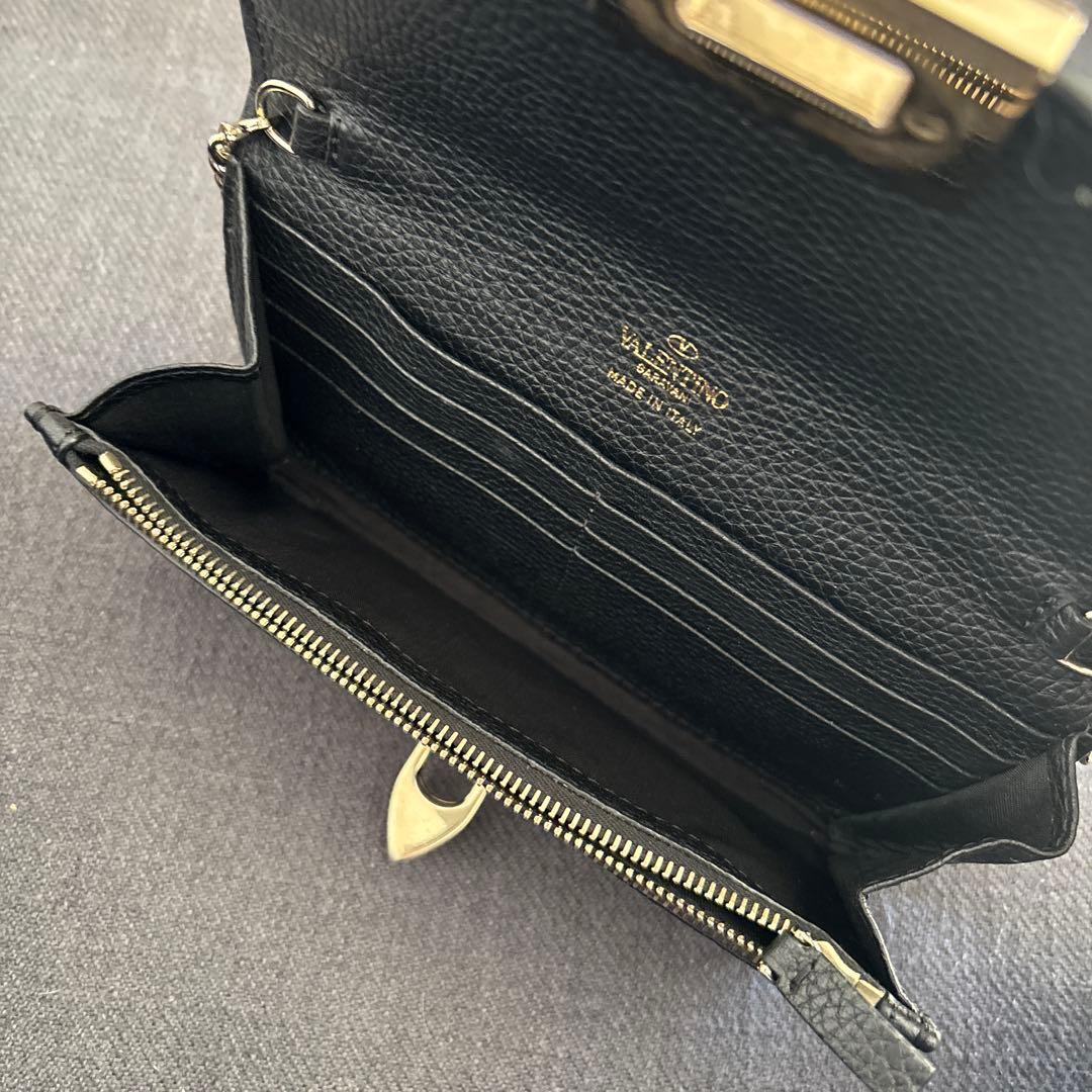 VALENTINO ブラックレザーショルダーバッグ