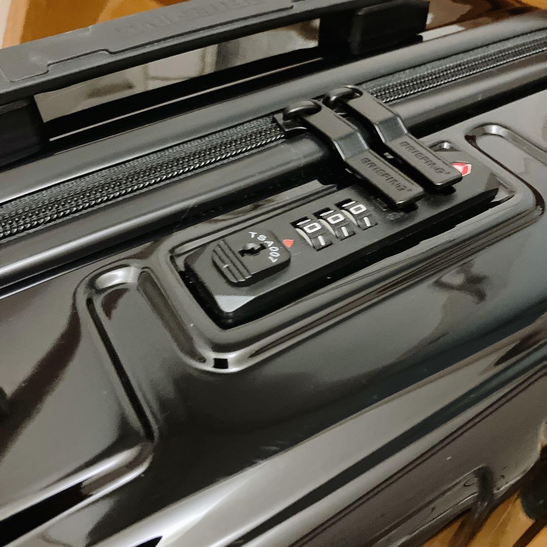 BRIEFING　ブリーフィング　スーツケース　キャリーケース　TSA　機内持込