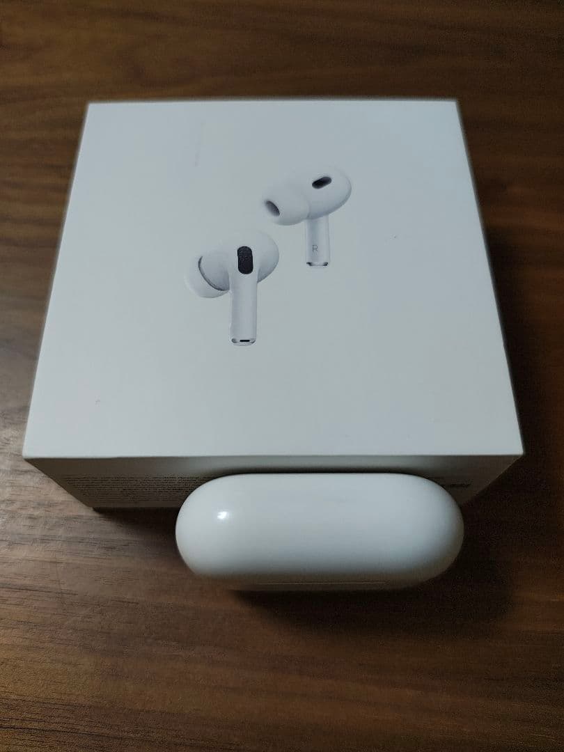 AirPods Pro2　Lightningケーブルタイプ