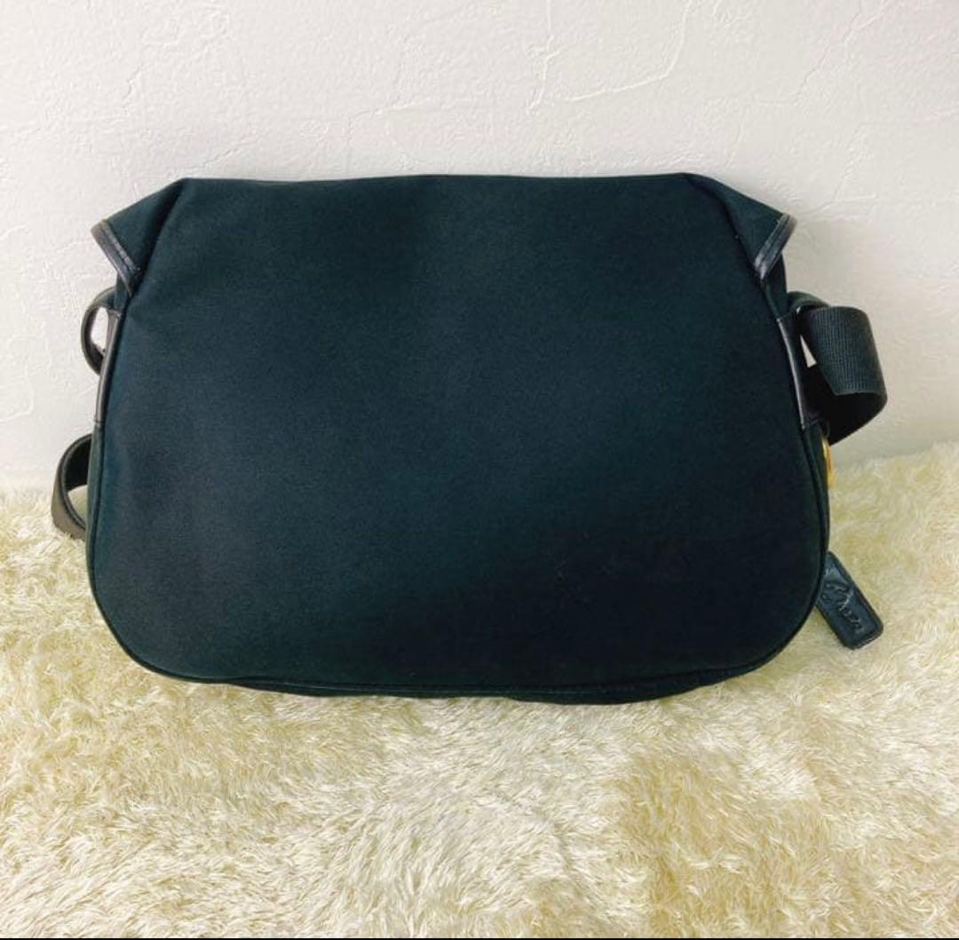 【美品】BRADY アリエルトラウト ショルダーバッグ ブラック ラージサイズ