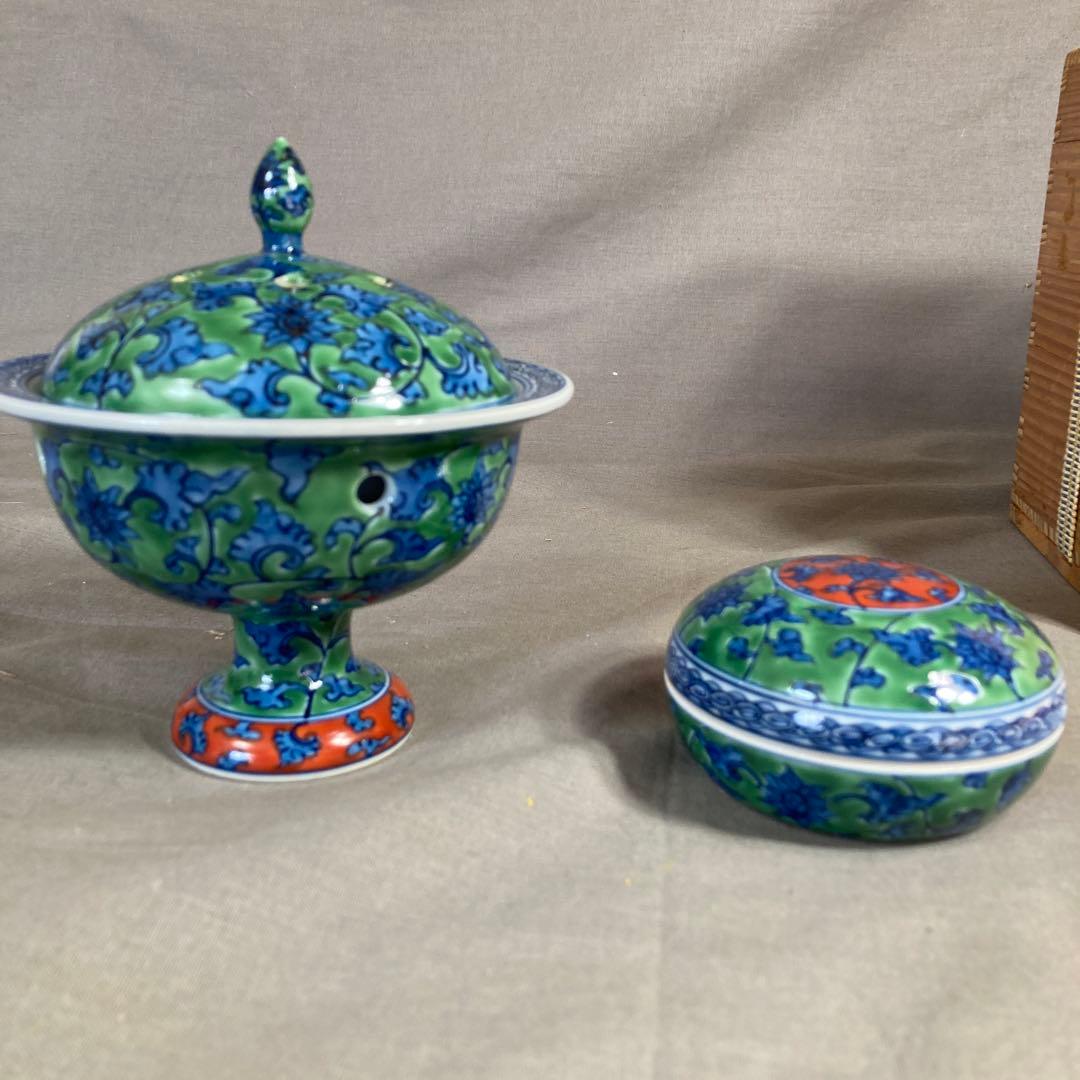 【源右衛門】古伊万里の伝統　日本の名窯　舘林源右衛門作　染錦緑彩唐草文　御香揃