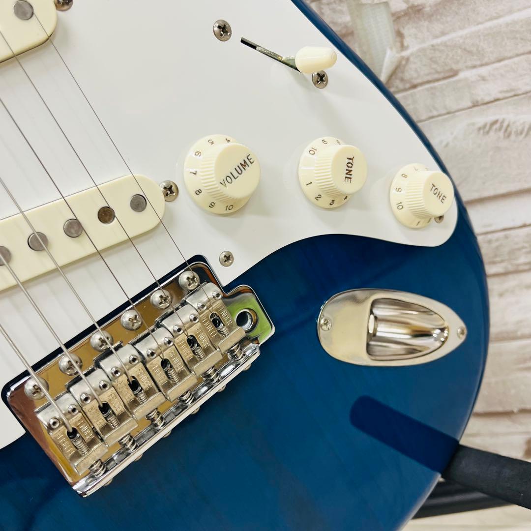 極美品 Fender Japan ストラトキャスター TRADNL 58