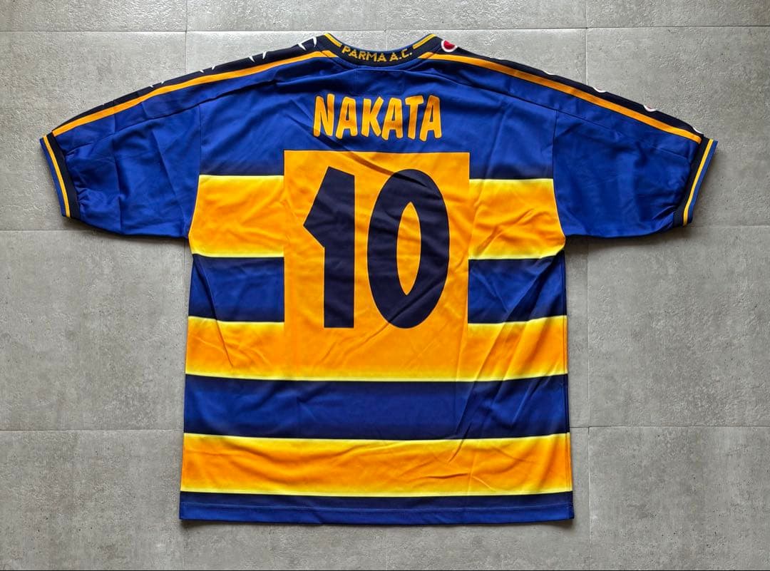 レア　01-02 中田英寿　パルマ　チャンピオン　ホームユニフォーム　10番