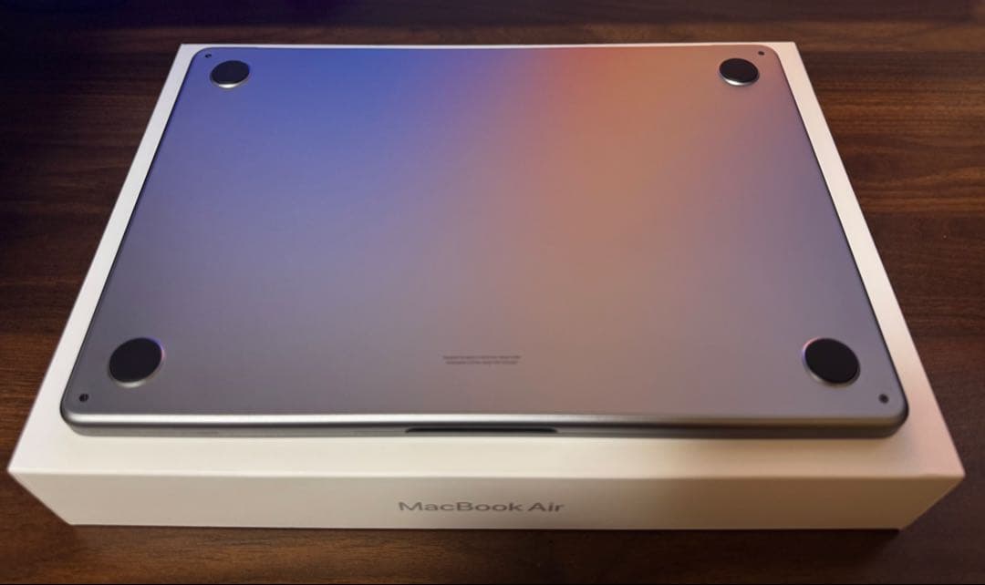 【美品】Apple MacBook Air M2 13.6インチ 2022