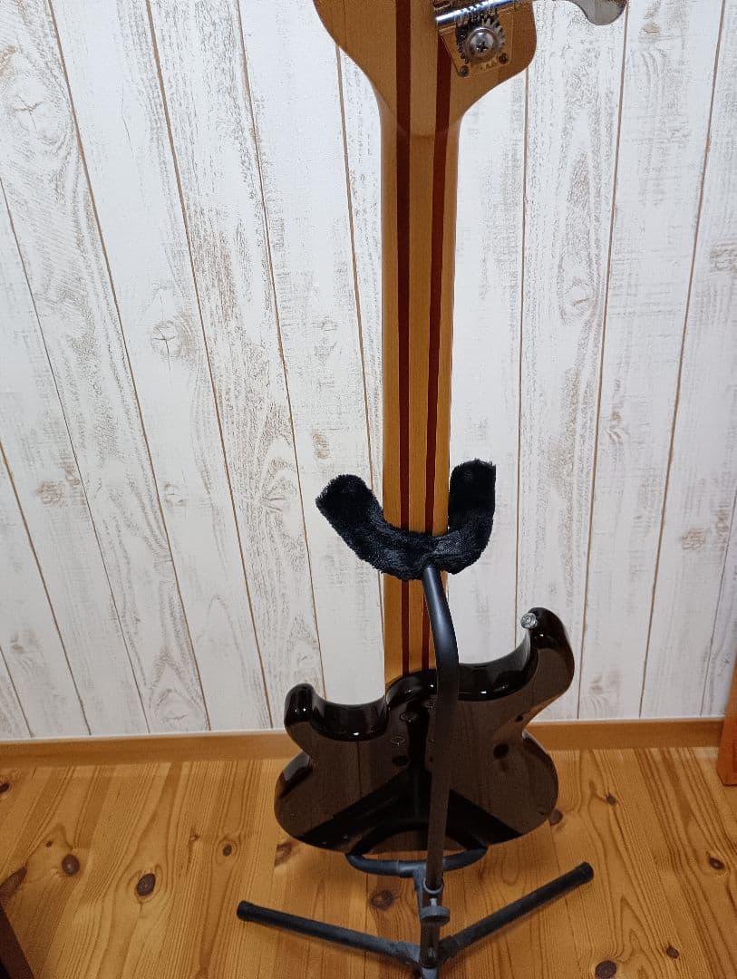 BB434 ブラック　ピックガード入れ替え有り