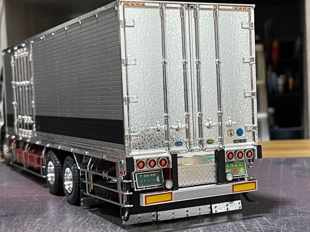 デコトラ‼️1/32★グラプロ★完成品