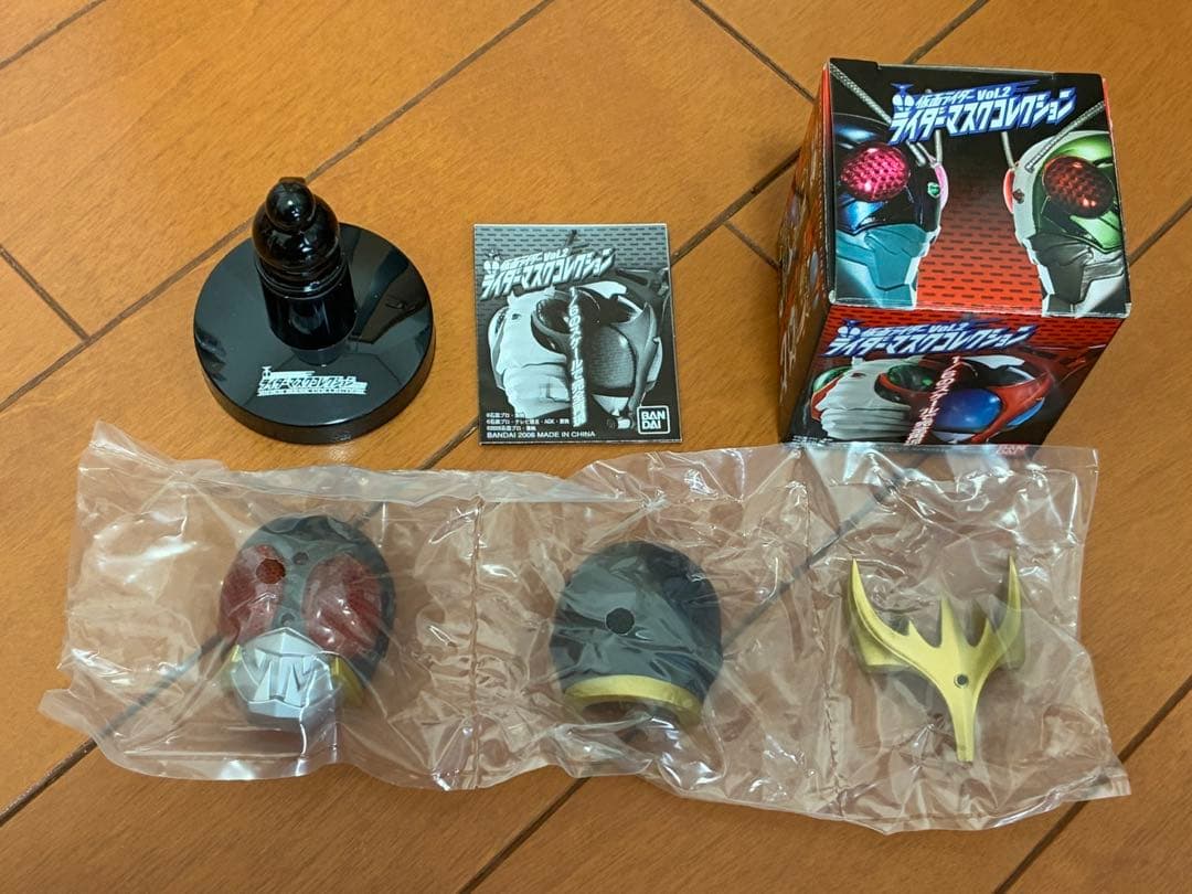 仮面ライダーマスクコレクションVol.2 クウガセット(アルティメット含)！