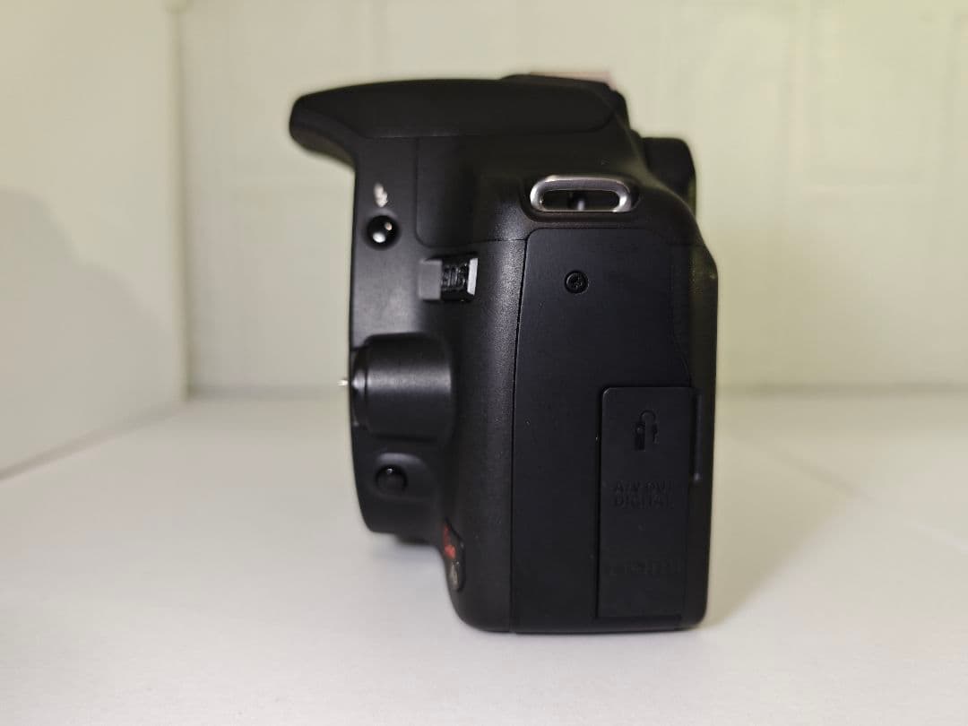 ⭐️初心者おすすめ⭐️Canon EOS Kiss X3 一眼レフカメラ