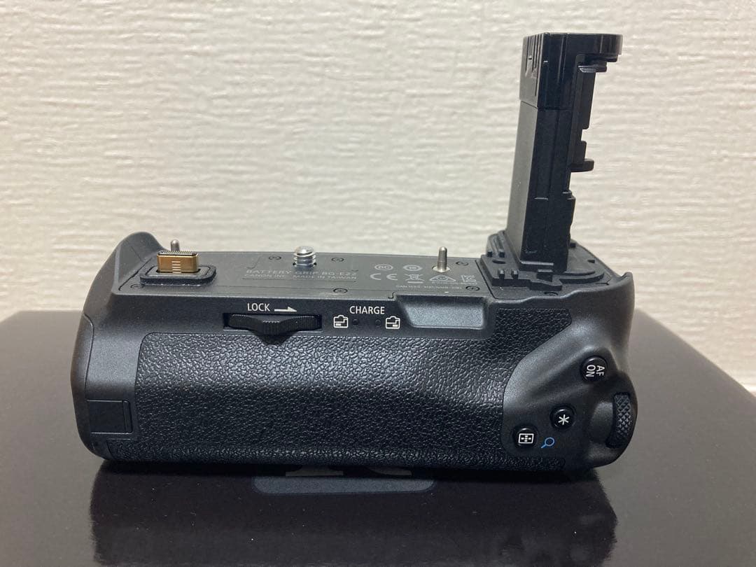 【即売希望特価】Canon EOS R+Canon BG-E22 (付属品付)