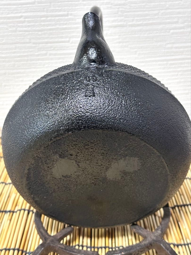 未使用品　南部特製銘(宝星堂)造　１５型アラレ　南部鉄瓶　南部鉄器　調理器具