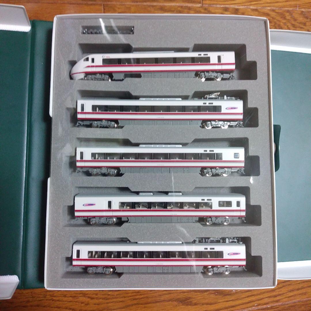 KATO 10-381 681系2000番台北越急行スノーラビットEXP. 9両