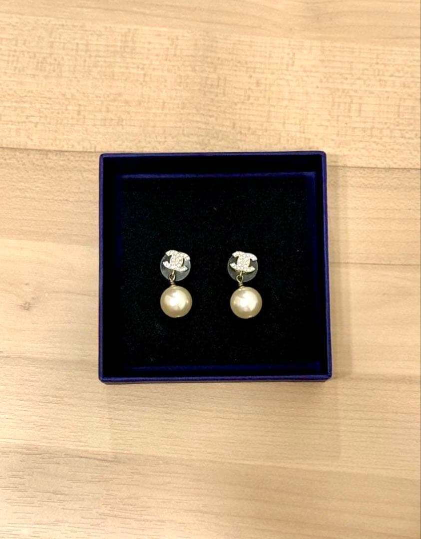 シャネルCHANEL パールピアス