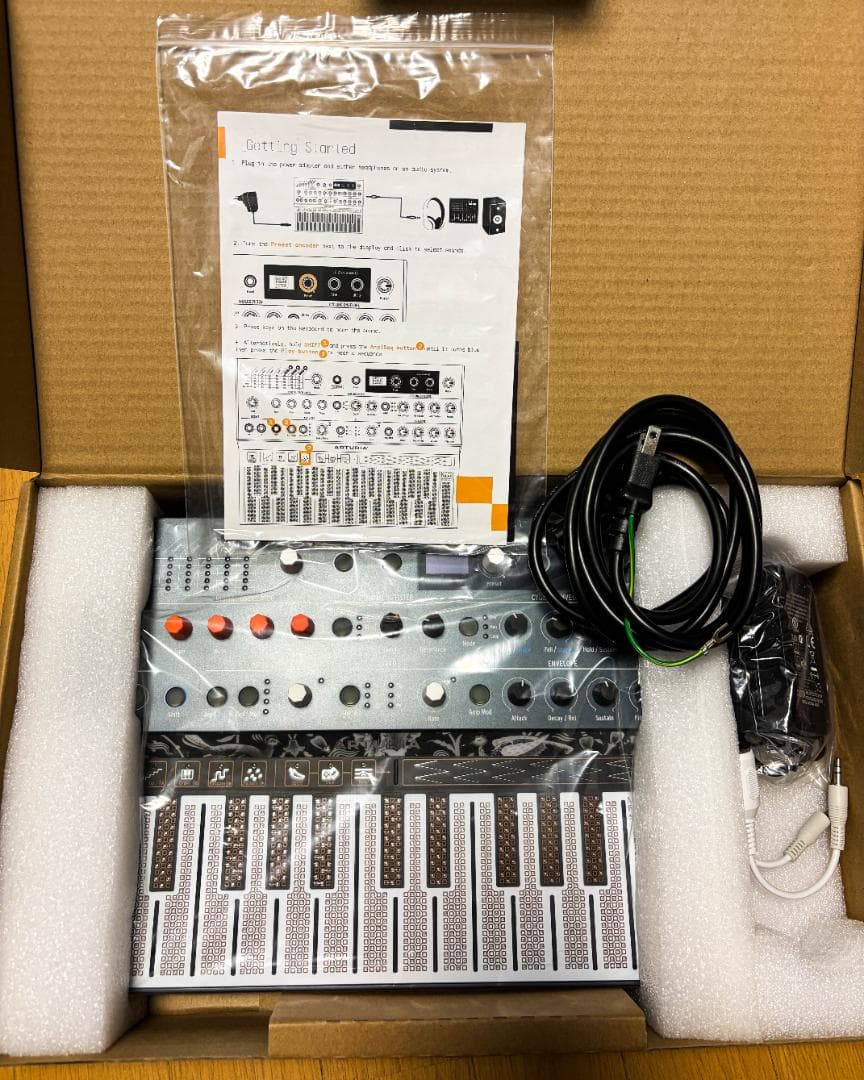 ARTURIA ( アートリア ) MicroFreak　シンセサイザー