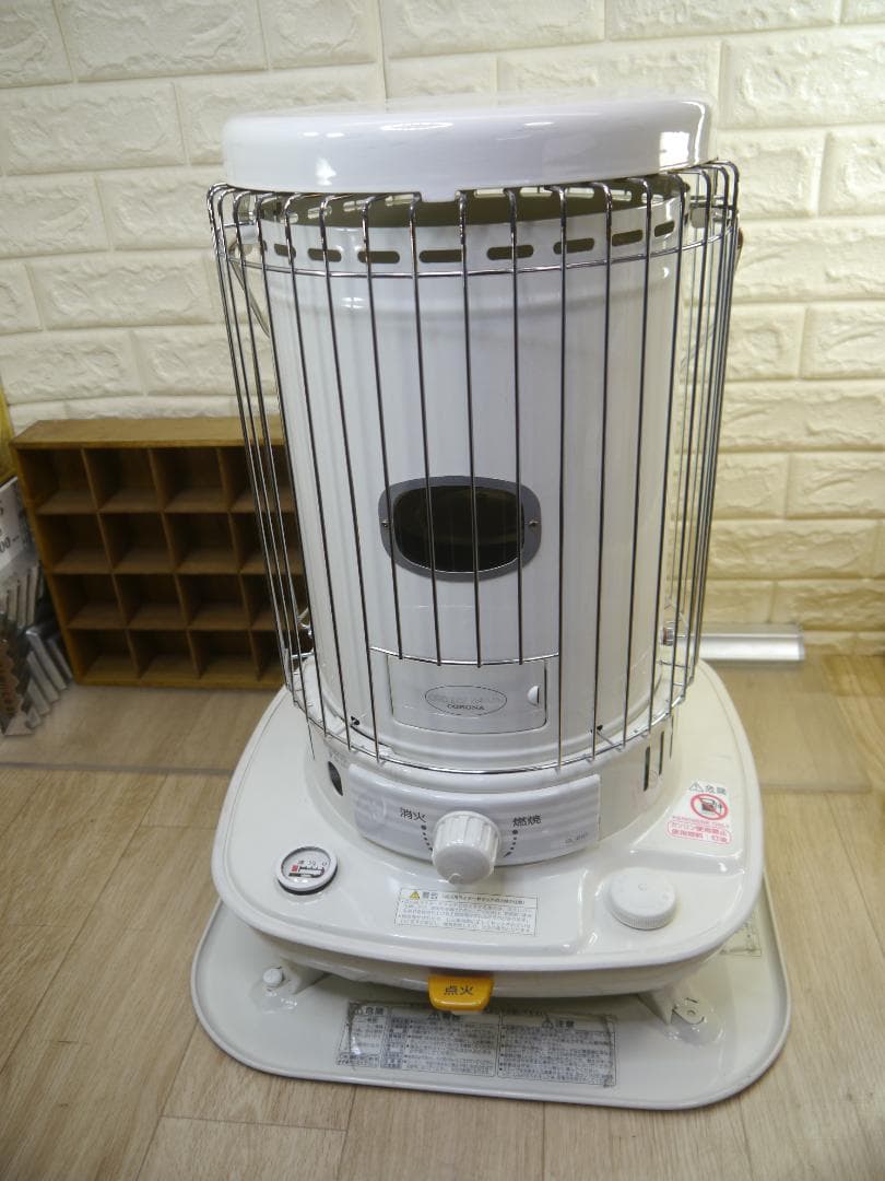 送料込み◆2013⑤◆コロナ　石油ストーブ　円筒形　ホワイト 安全ガード付き
