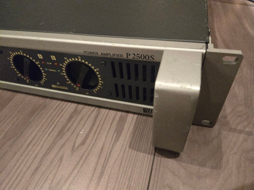 【YAMAHA】ヤマハ業務用パワーアンプP2500S