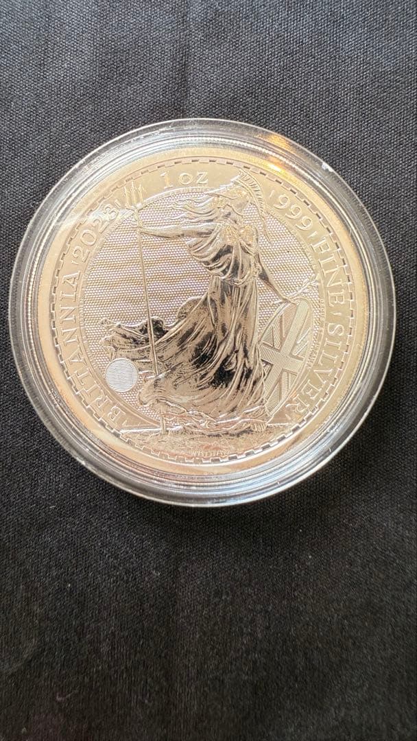 2023年 エリザベス2世 アンティーク