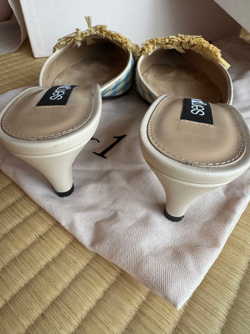 【再値下げ】sergio rossi フリンジ ポインテッドトゥミュール