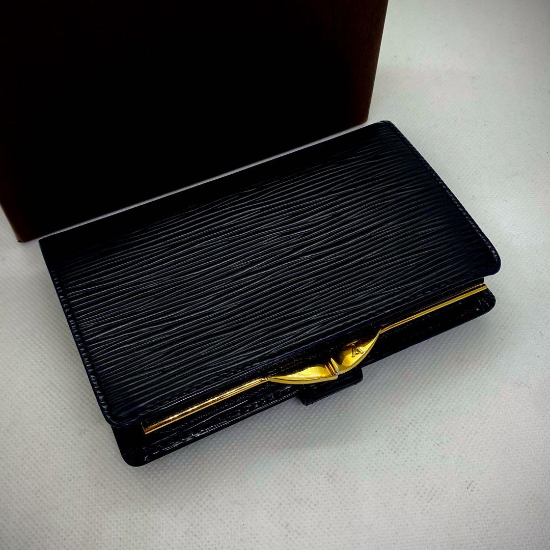 ❤️新品同様❤️定価の半額以下‼️LV❤️エピレザー❤️二つ折り財布❤️ユニセックス