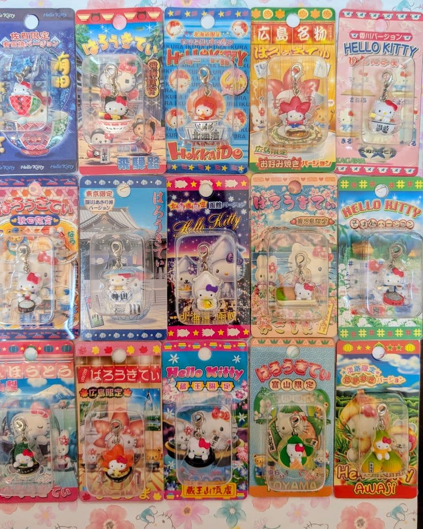ハローキティ　ご当地キティ　ストラップ　201個おまとめ（ロリータ他）