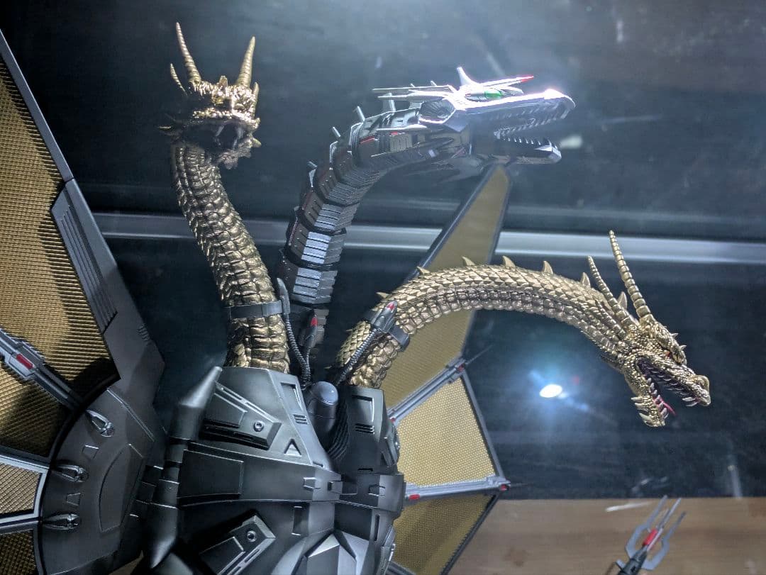 t*c様 メカキングギドラ　一番くじ ゴジラVSキングギドラ B賞　MAGNUV