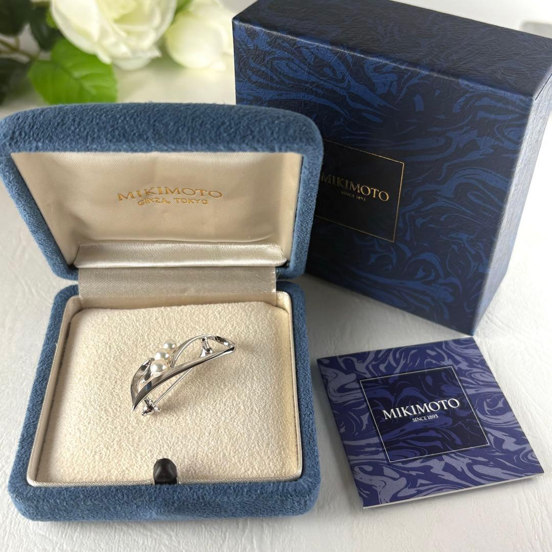 395【ミキモト】シルバー　パール　ブローチ　ハート　箱付き