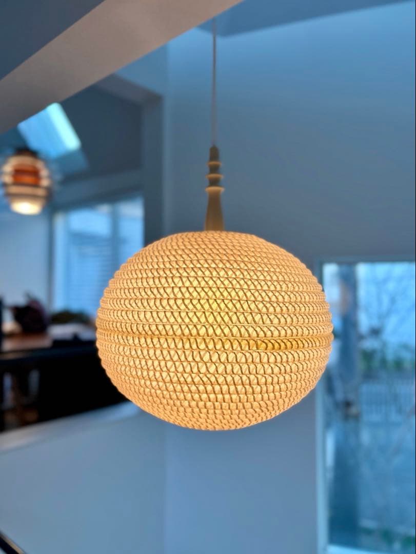 独60年代　Temde 漆塗り木材とファイバーグラス　ヴィンテージ・ペンダント