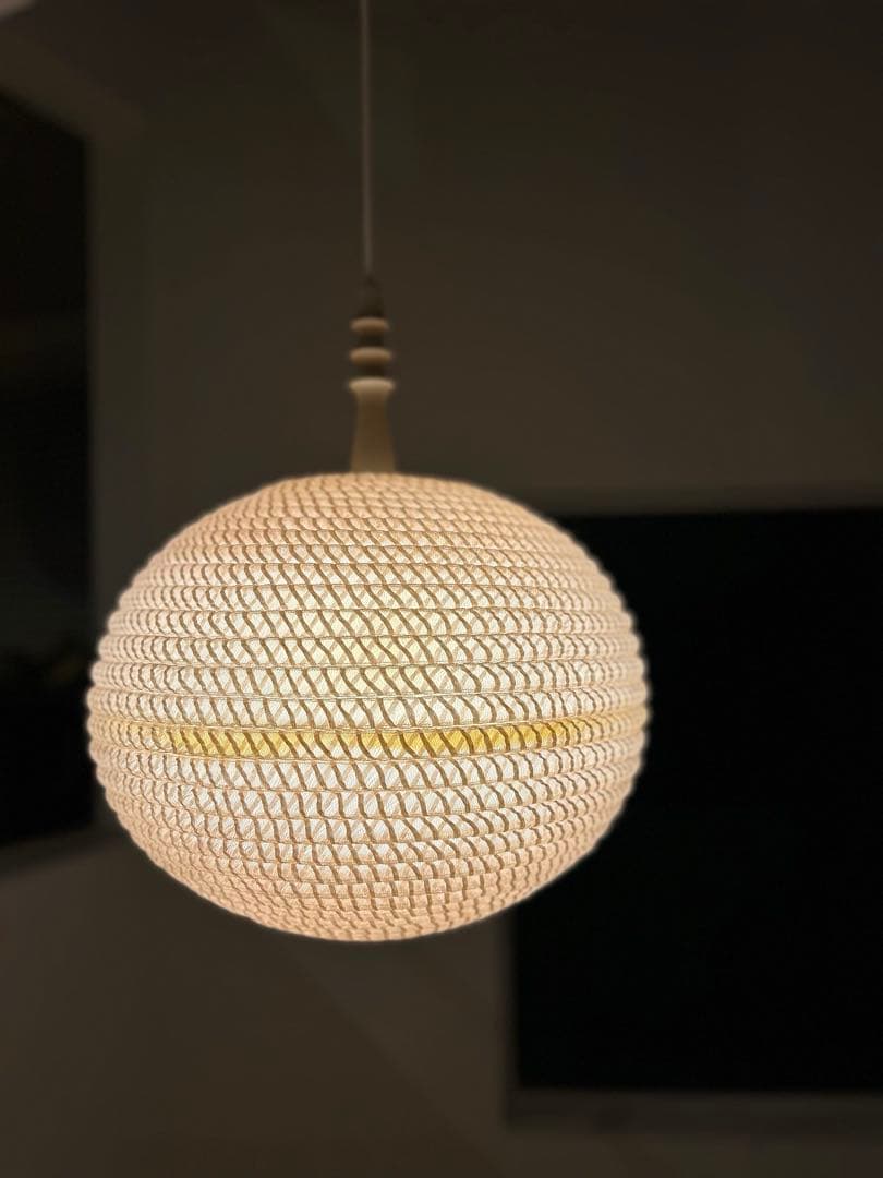 独60年代　Temde 漆塗り木材とファイバーグラス　ヴィンテージ・ペンダント