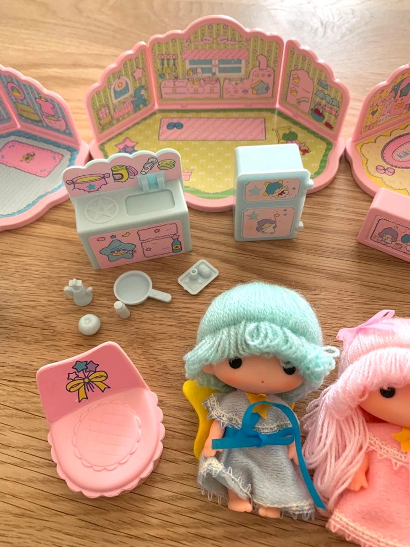 サンリオ　タカラ　かわいいキキララの星のみえるおへや