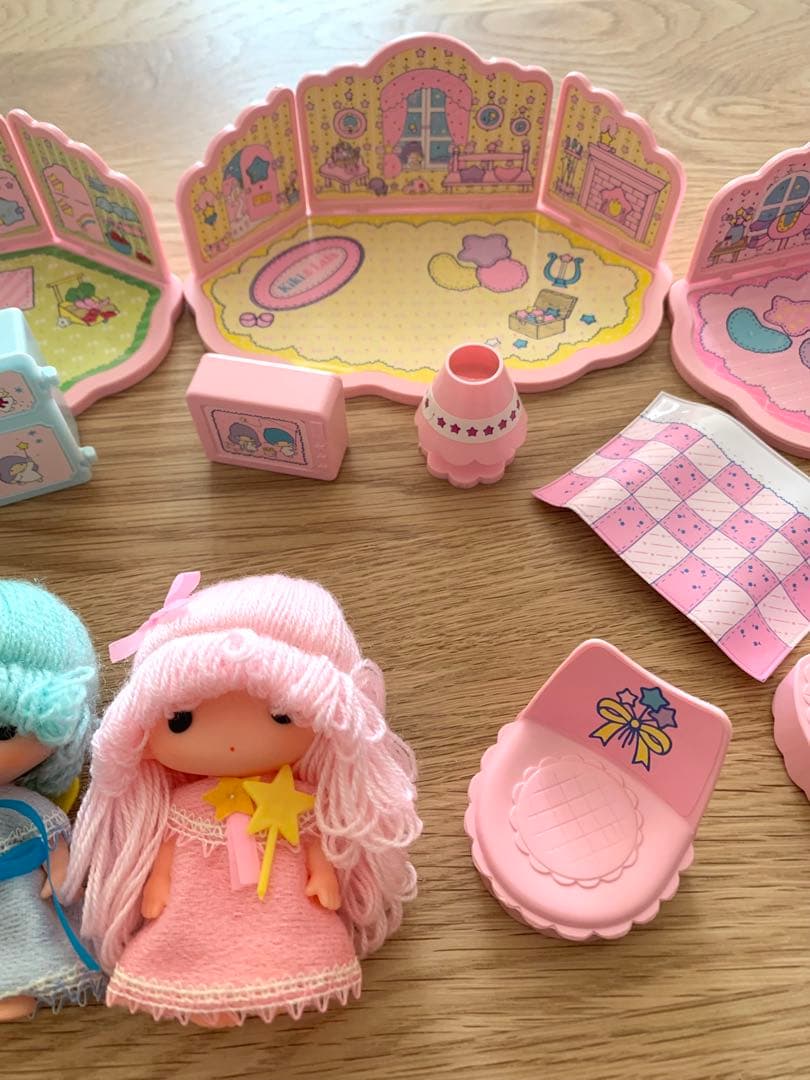 サンリオ　タカラ　かわいいキキララの星のみえるおへや