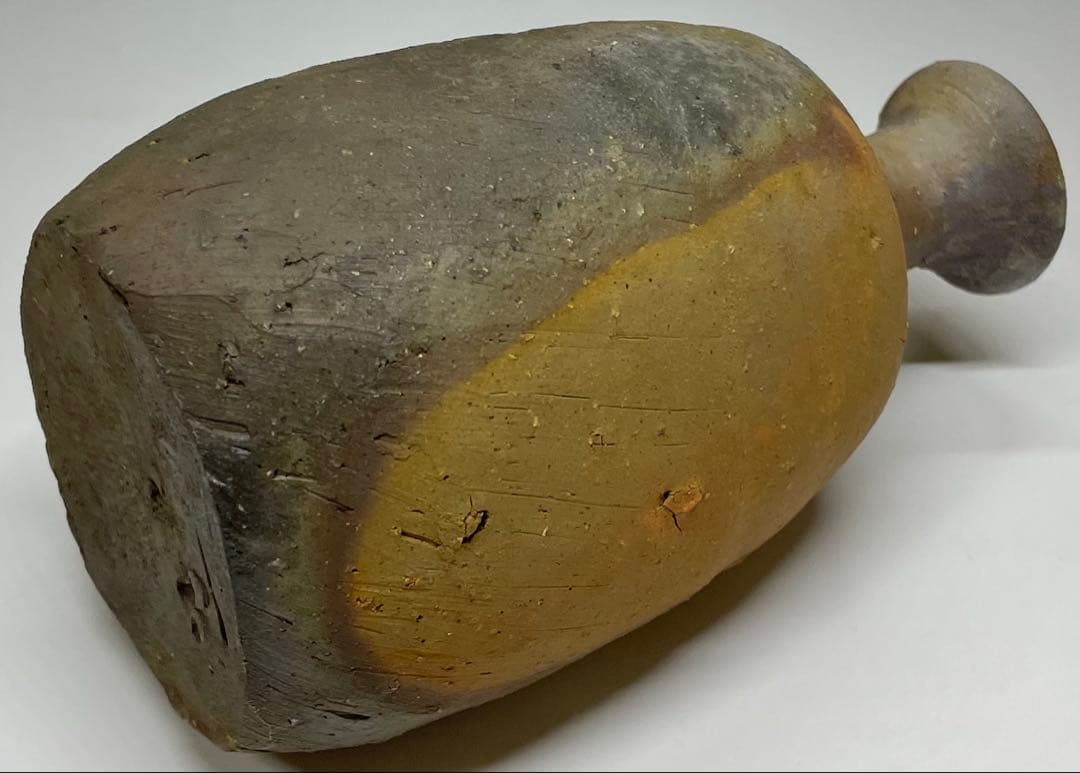 金重愫　備前徳利　円山窯　備前焼　共箱(四方桟盛蓋) 栞　w772