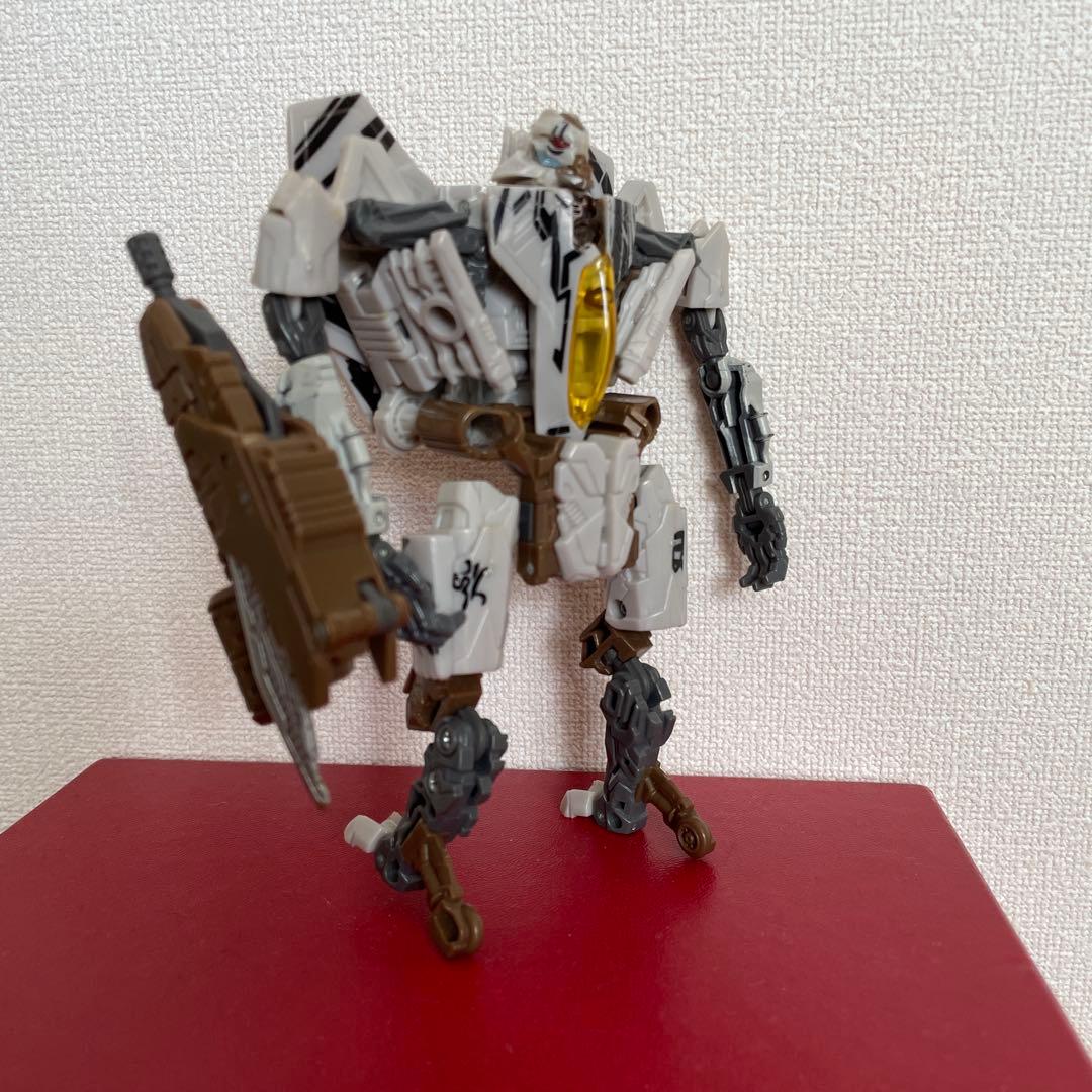 トランスフォーマー ダークサイド・ムーン/DD02 スタースクリーム