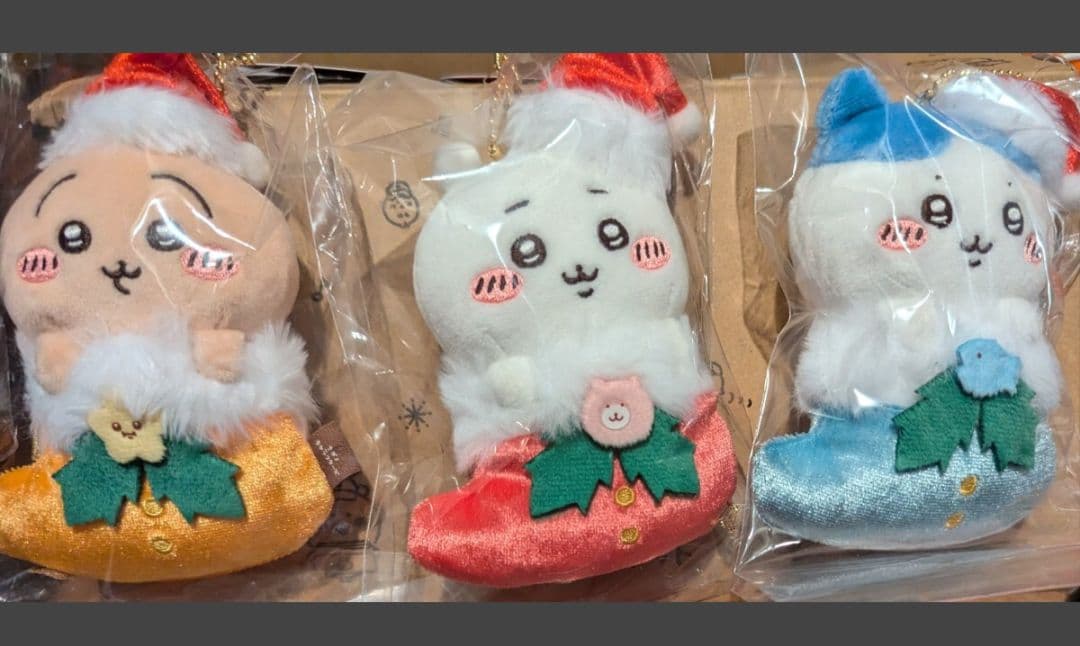 ナガノマーケットちいかわハチワレうさぎクリスマス　オーナメントにもなるマスコット