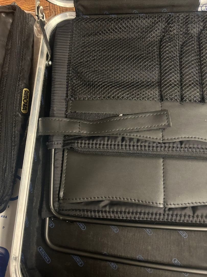 リモワ 2WAY アタッシュケース ブラック ハンドバック　スーツケース