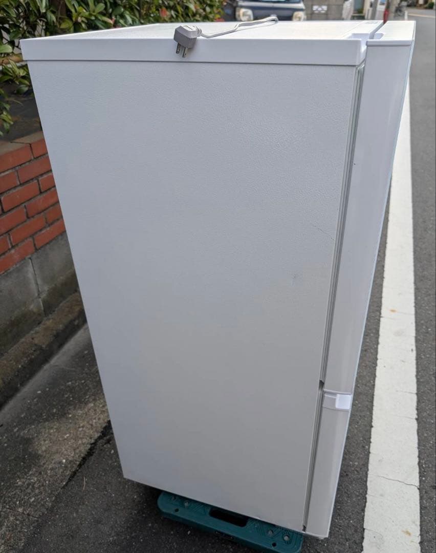 ＊東京都付近取引限定＊美品　ハイセンス　135L冷蔵庫　2022年式　ホワイト