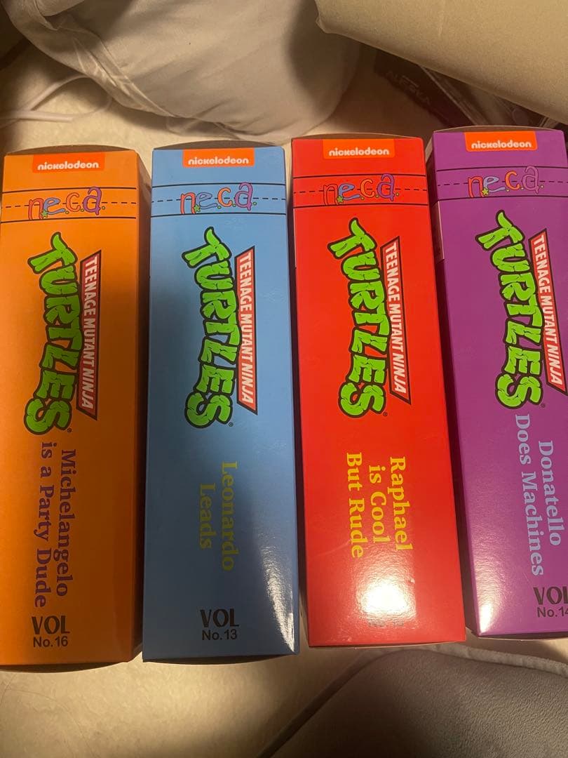 NECA TMNTピザクラブ タートルズ 4亀セット