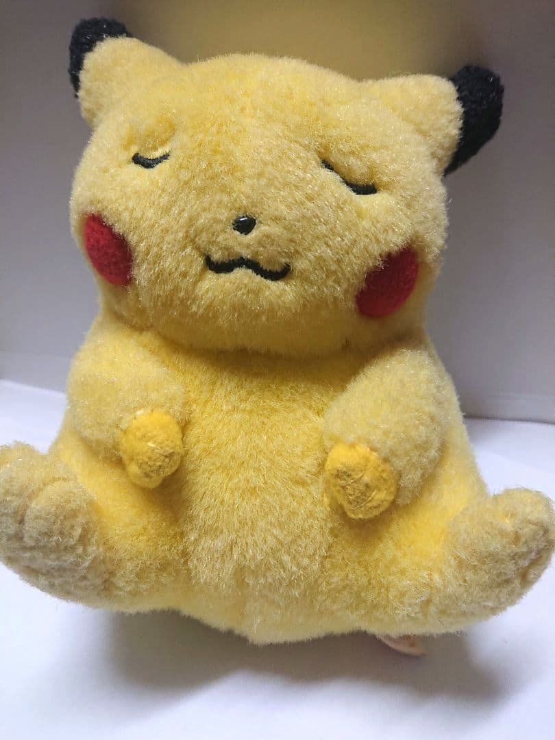 ポケモン　ピカチュウ　初期　トミー　TOMY　ぬいぐるみ　おやすみ　ねている
