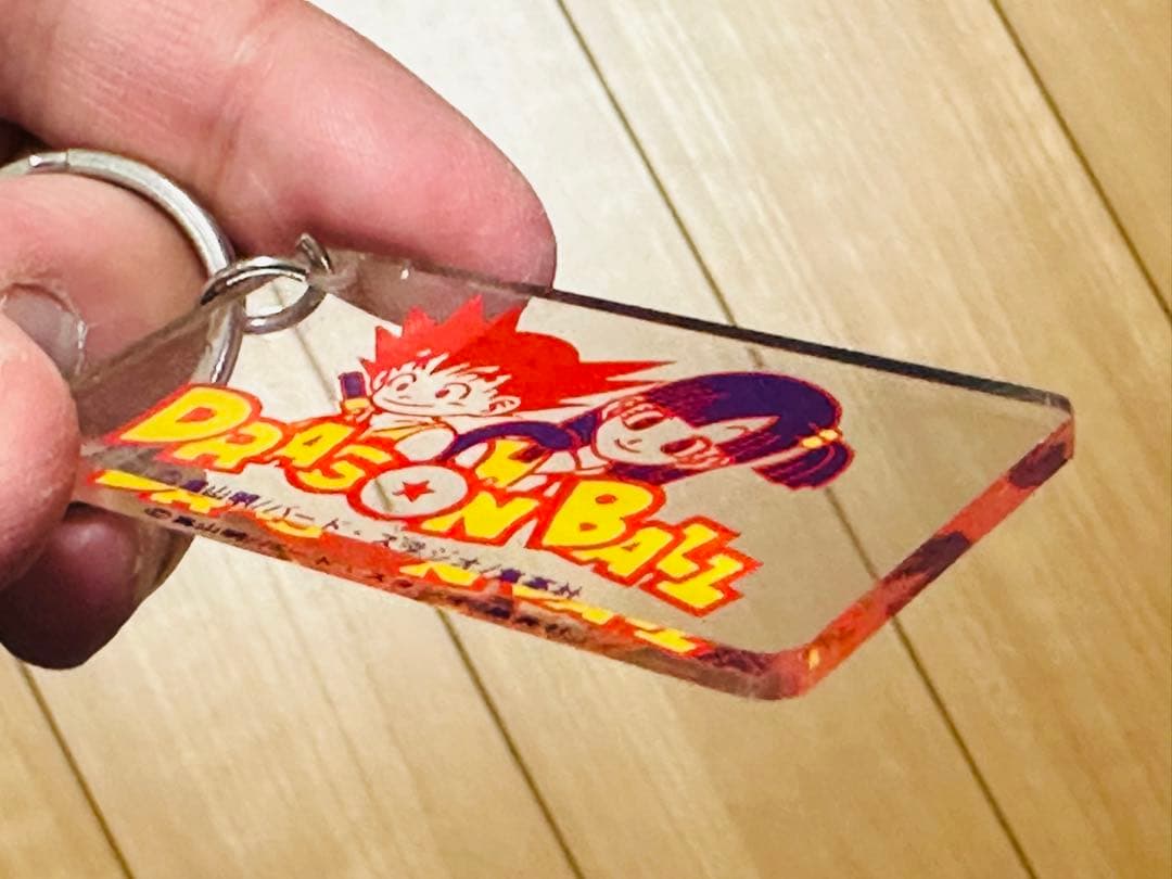 鳥山明保存会　ドラゴンボール「悟空ブルマのアクリルキーホルダー&カリン様シール」