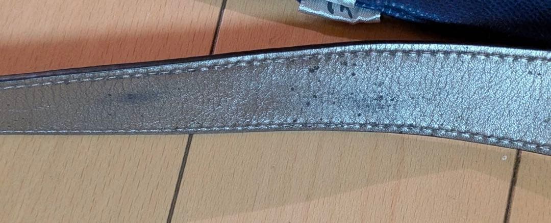 GUCCI シルバーショルダーバッグ