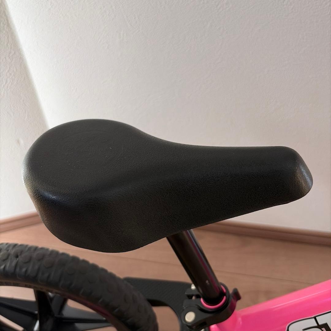 【美品】STRIDER ストライダー 12 スポーツ　レッド　ピンク　2台セット