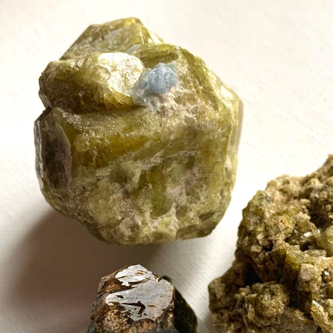 M*I様 ウルトラレア ！イエロー べスビアナイト巨大結晶