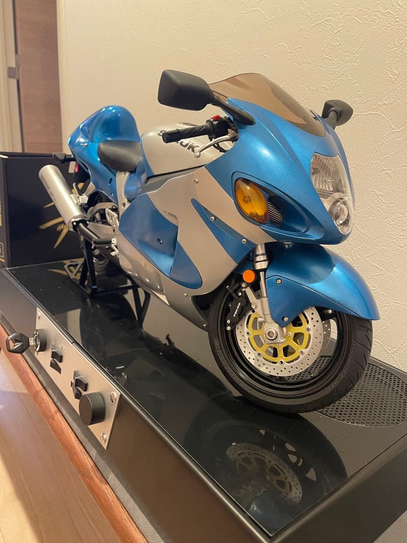 デアゴスティーニ SUZUKI GSX-1300R隼 完成品 塗装 全80号