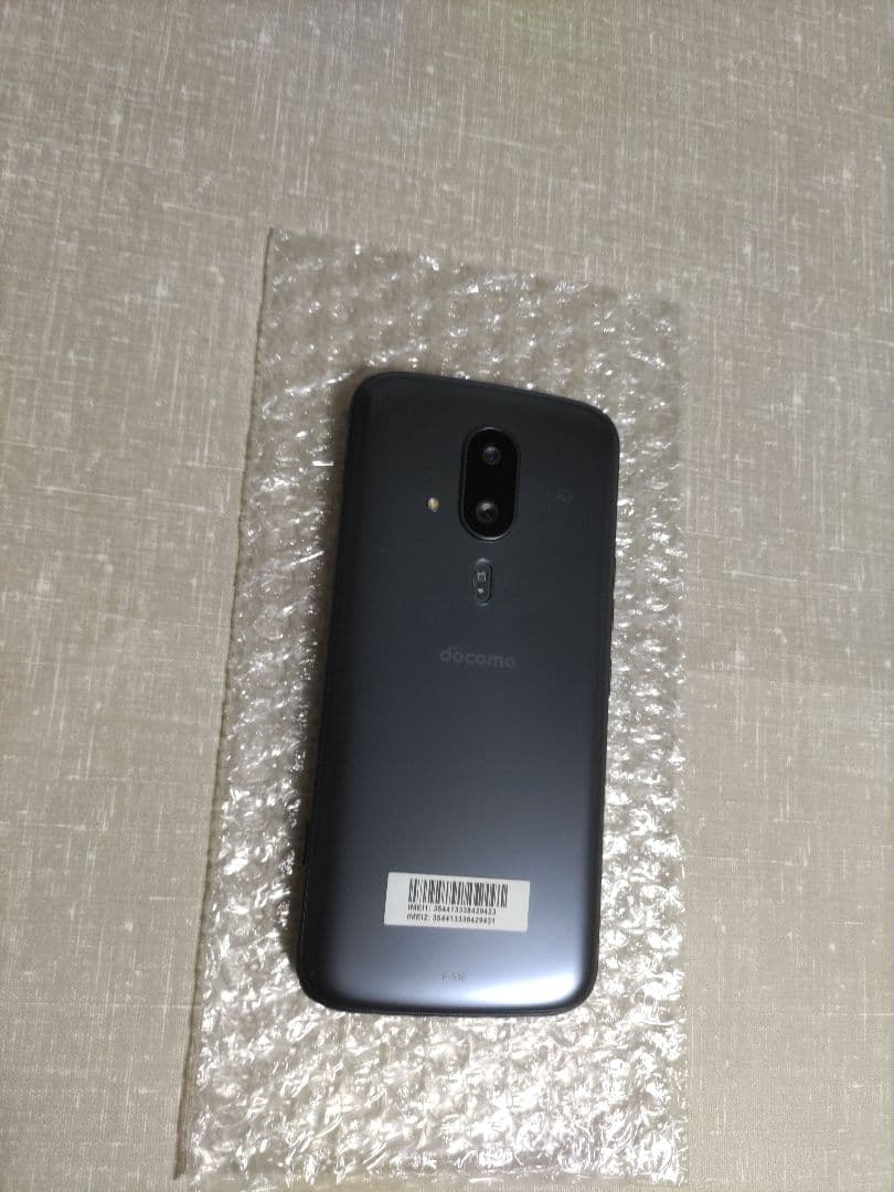 美品 らくらくスマートフォン F-53E ネイビー 新品ケース、フィルム付き