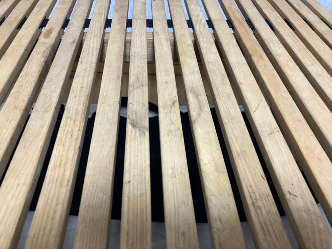 バイヤーオブメイン　ローテーブル