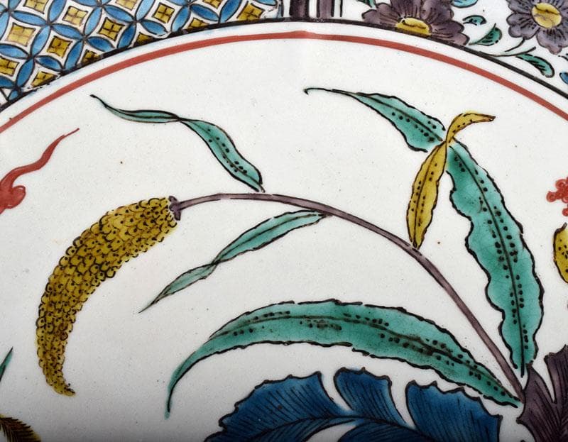 九谷焼　古九谷写　色絵草花図平鉢　飾皿　桐箱付　M　3904B