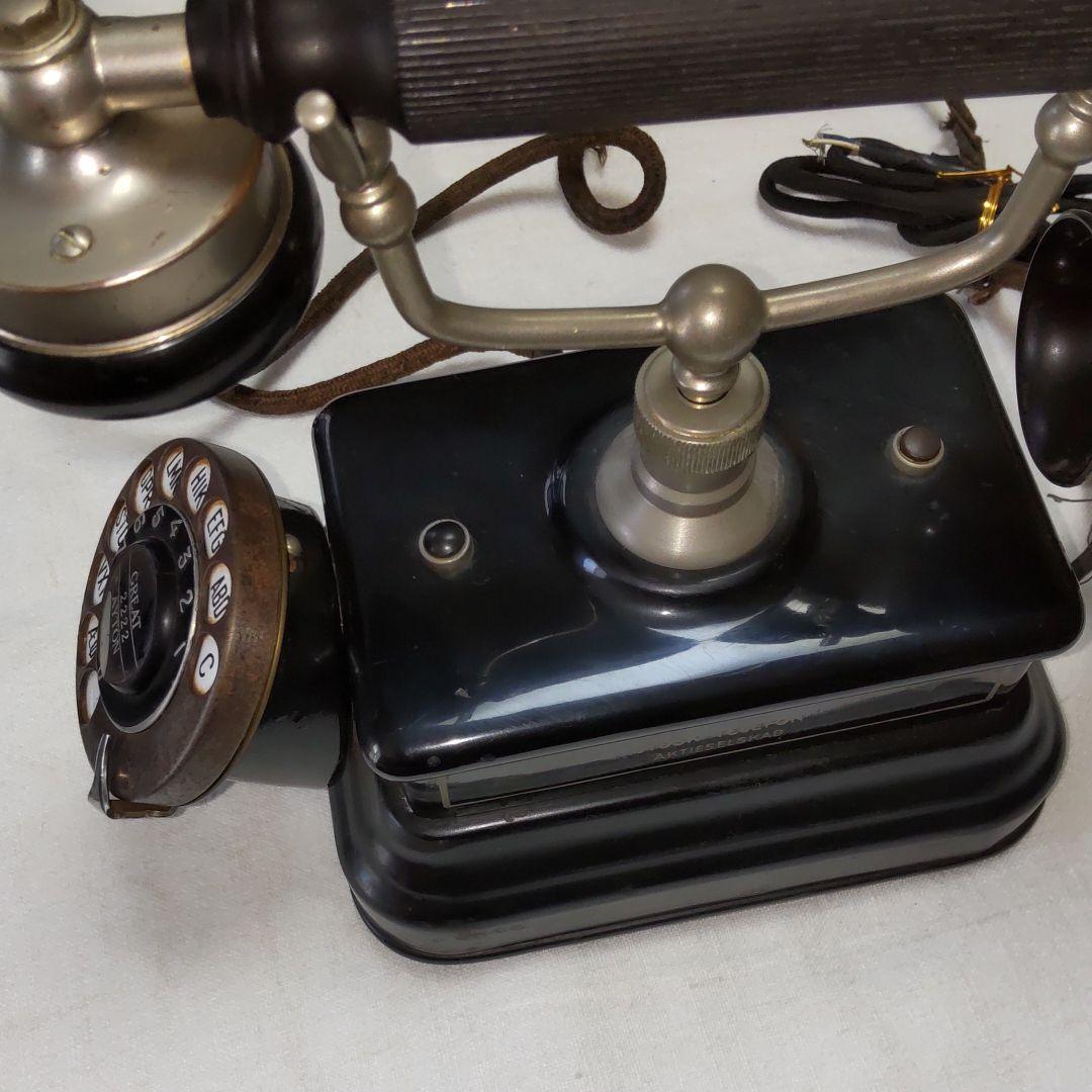 1930年代、スエーデン電話器。