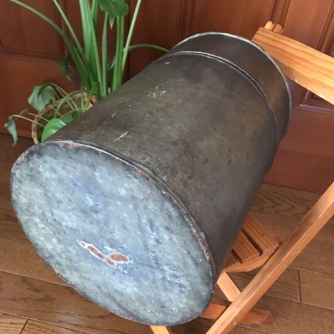 ビンテージ インダストリアル  レトロ ブリキ缶 蓋付き 筒型