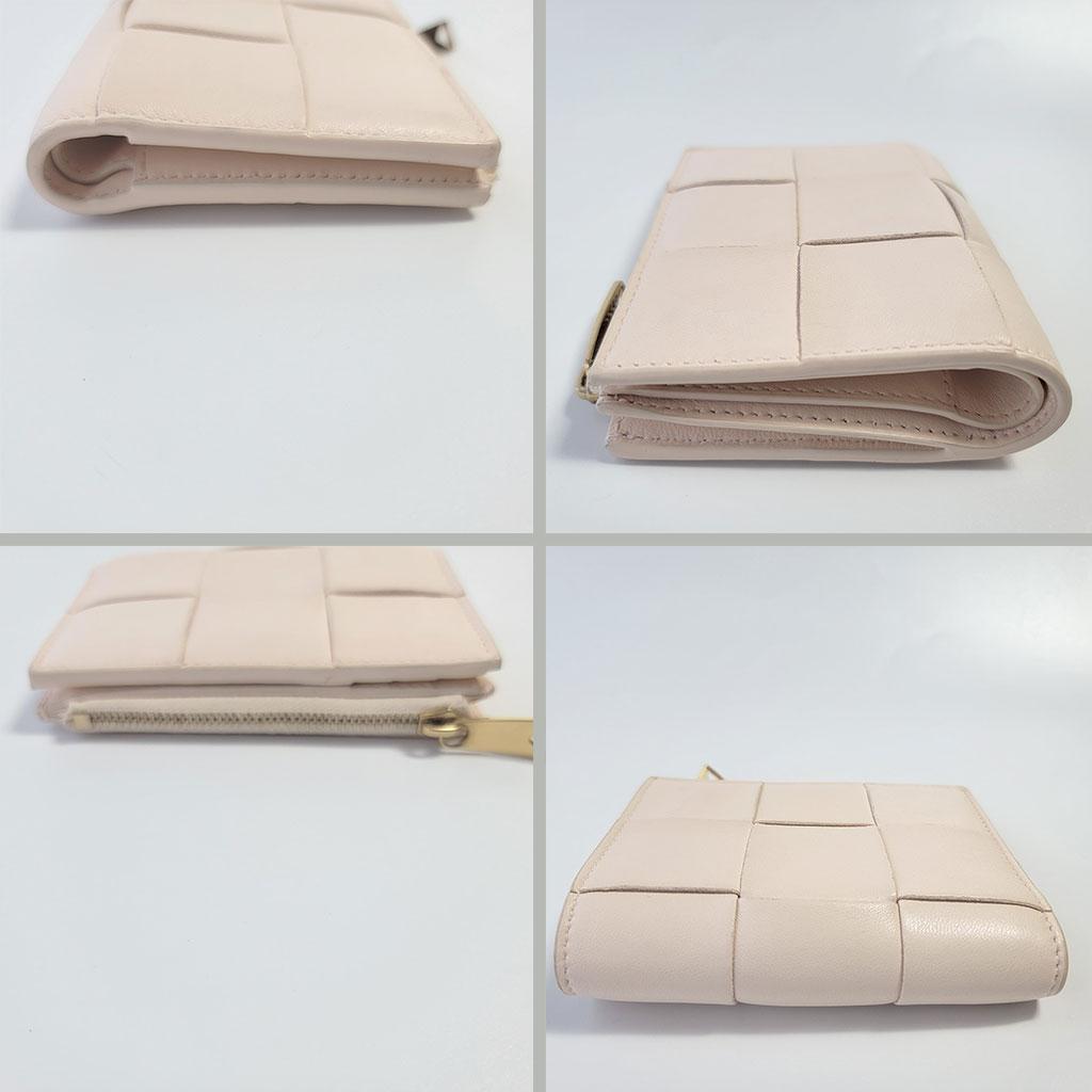 ボッテガヴェネタ　マキシイントレチャート　カセット二つ折財布ウォレット　ベージュ