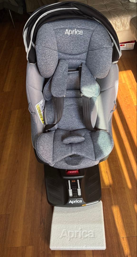 【お値下げ】アップリカ クルリラ チャイルドシート　ISOFIX