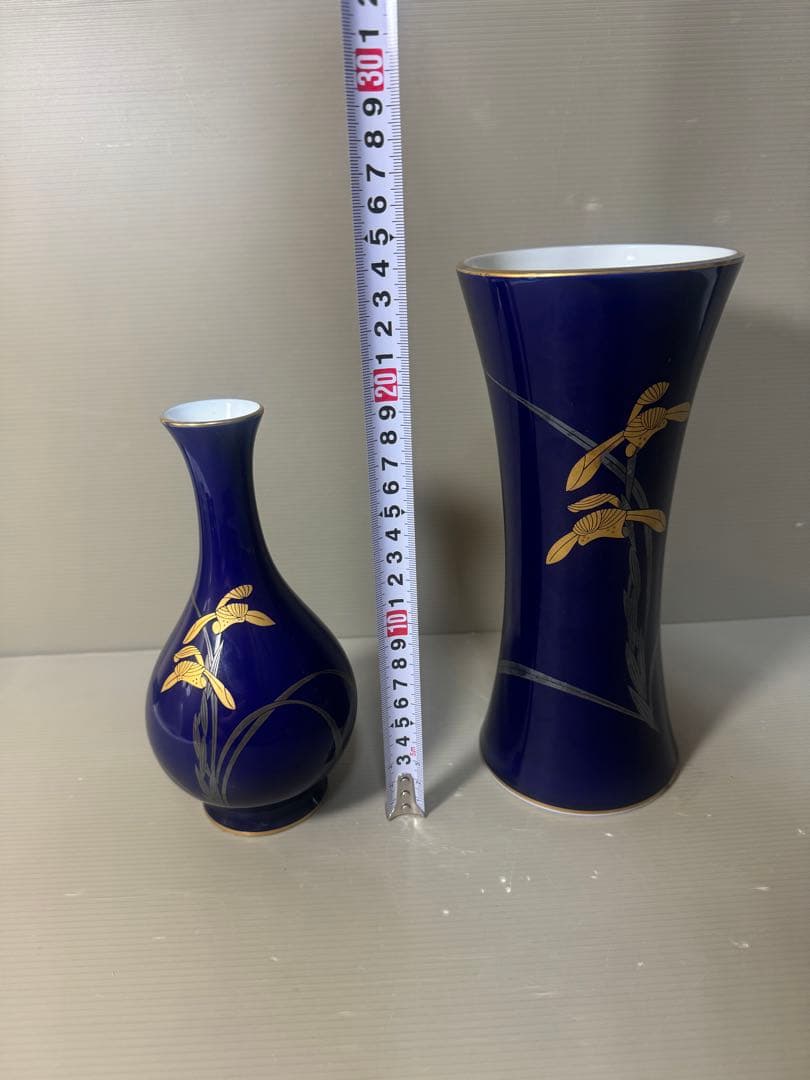 2626 香蘭社　金彩　花瓶　2客